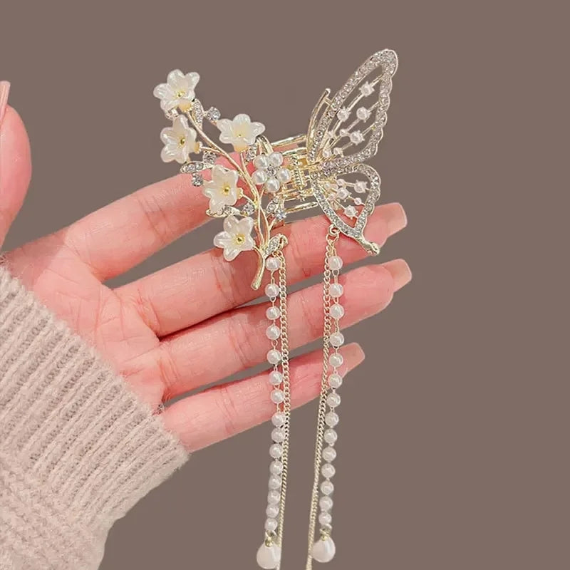ZAYA BUTTERFLY FLOWER HAIR CLIP