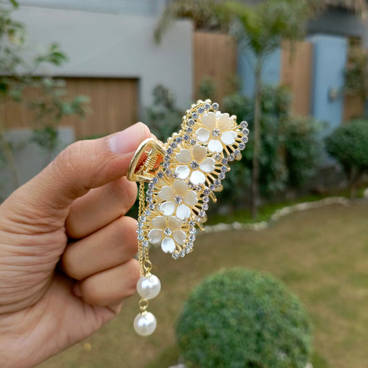ZAYA BEAUTIFUL FLOWER HAIR CLIP