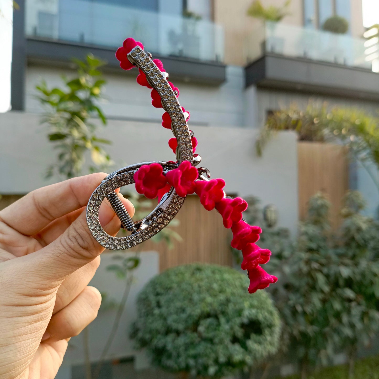 RED FLOWER LARGE RHINESTONE HAIR CLIP