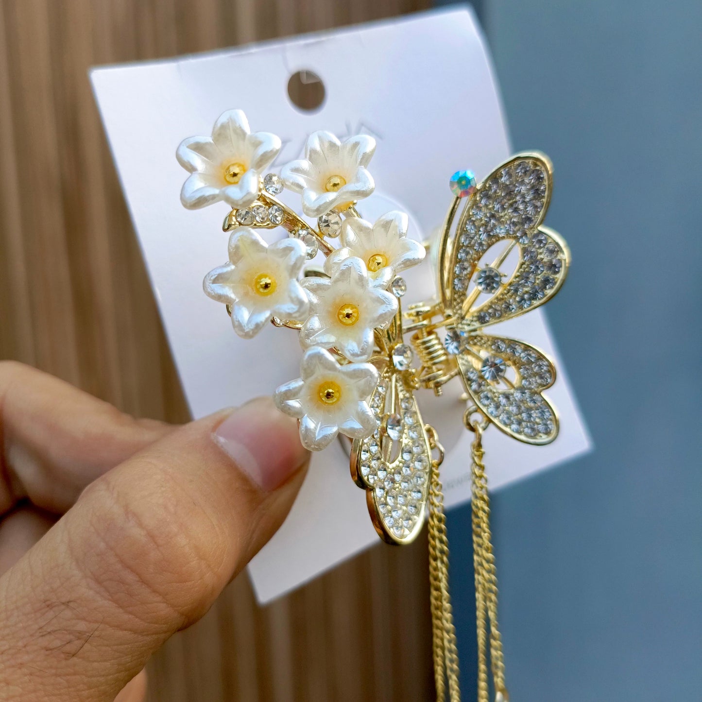 ZAYA BUTTERFLY FLOWER HAIR CLIP