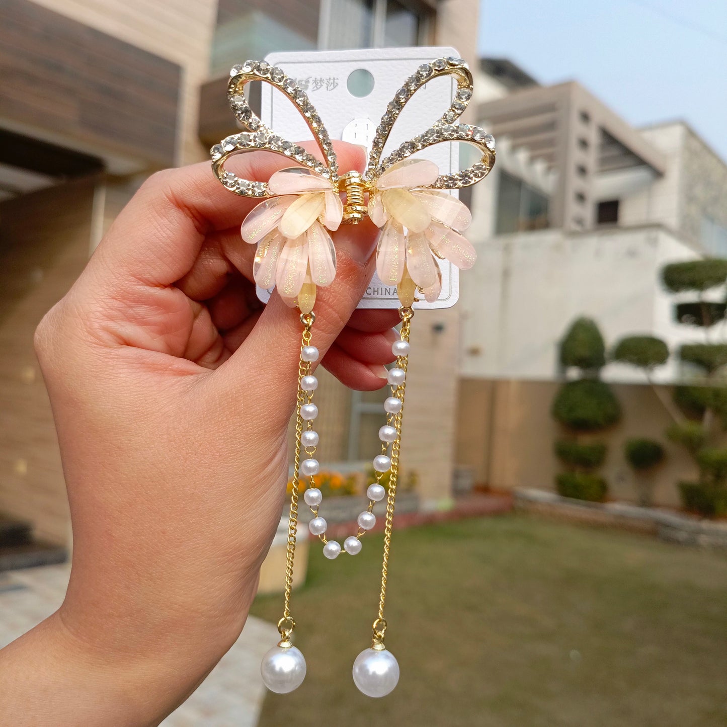 MS BOW DESIGN HAIR CLIP