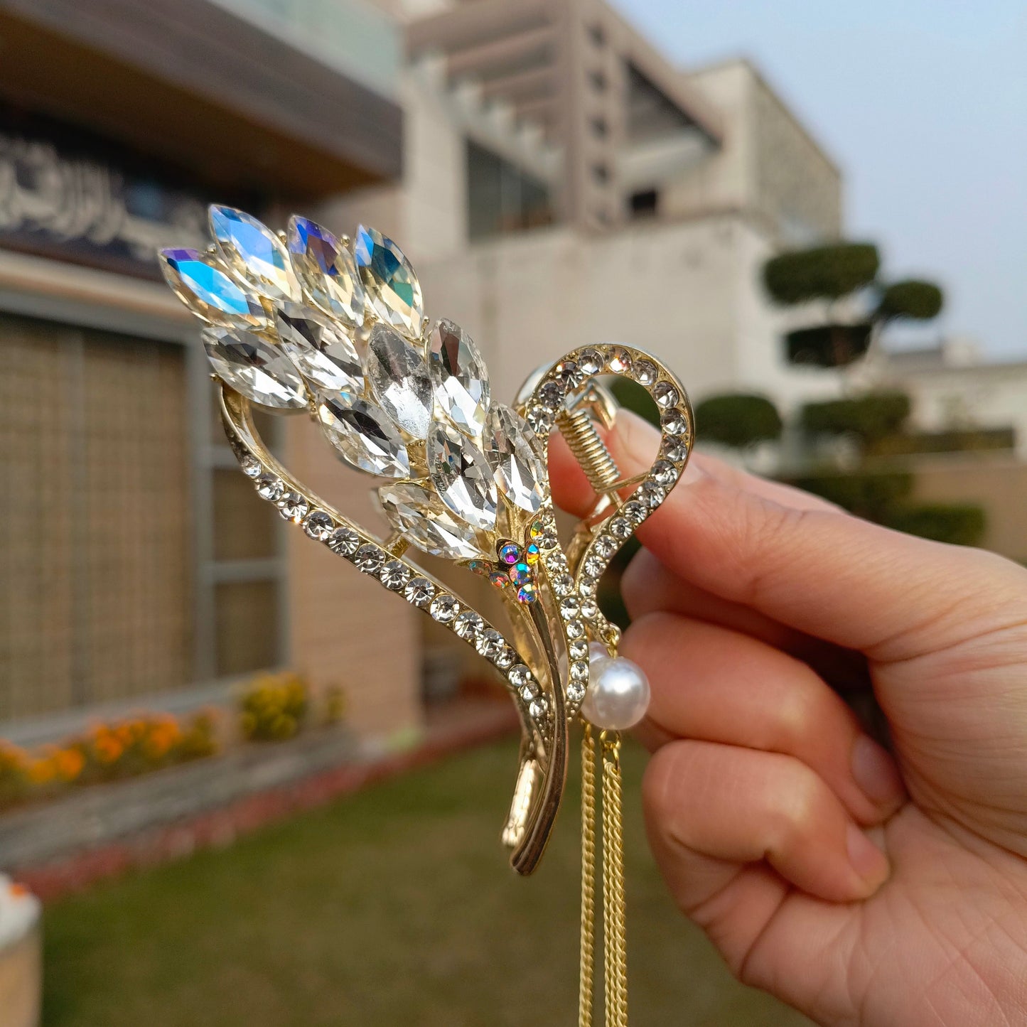 MS CRYSTLE STONE HAIR CLIP