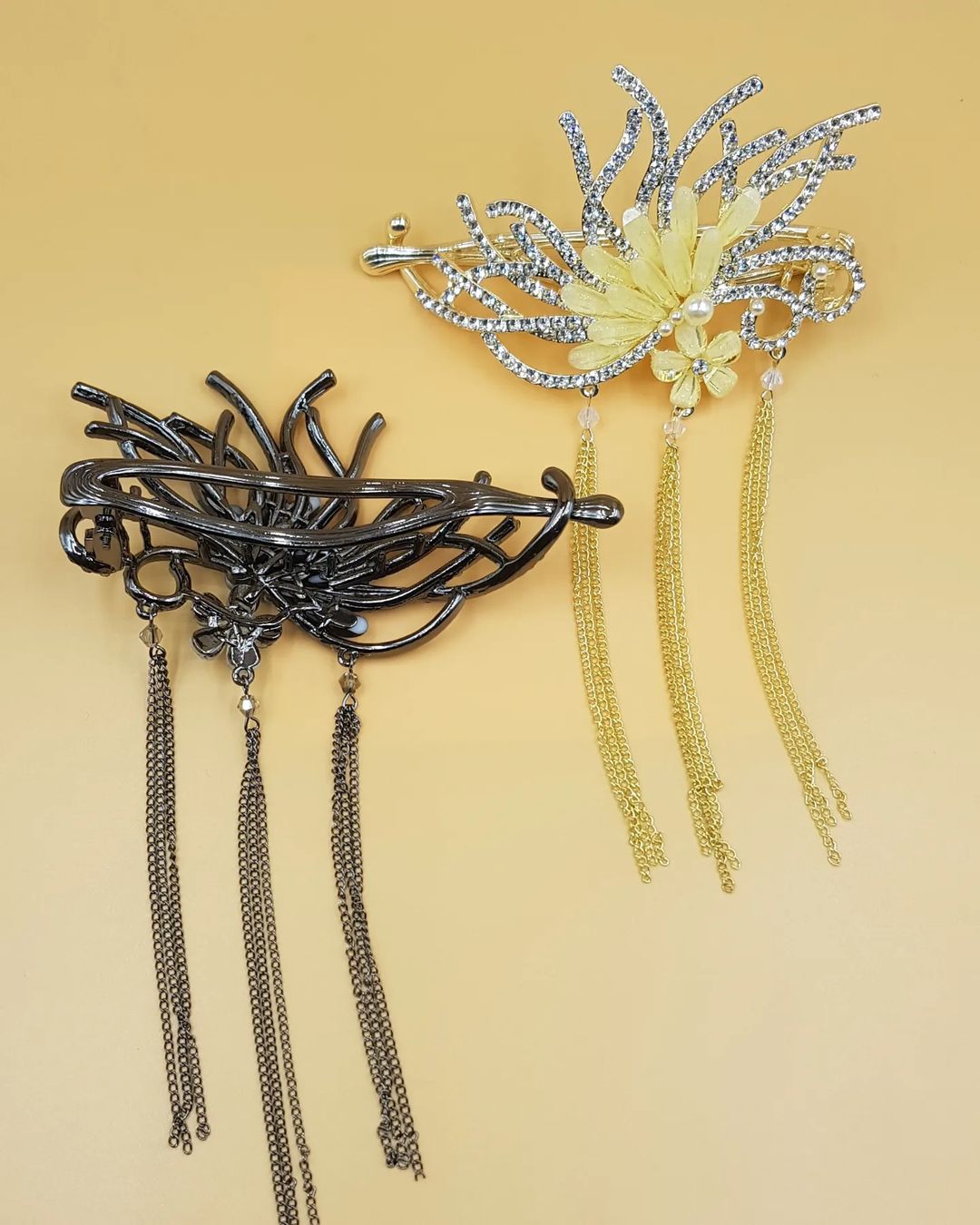 FENGY BANANA HAIR CLIP