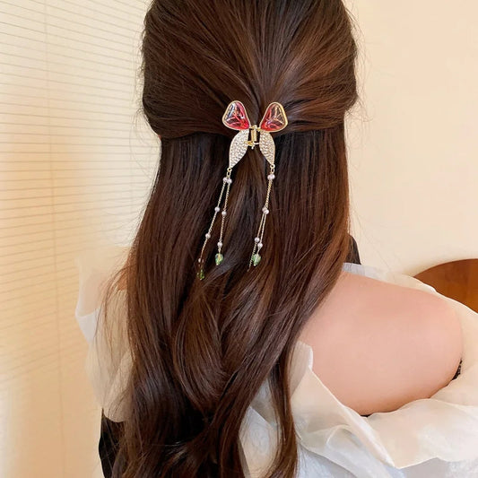 ZAYA MINI PEARLS TASSEL BUTTERFLY HAIR CLIP