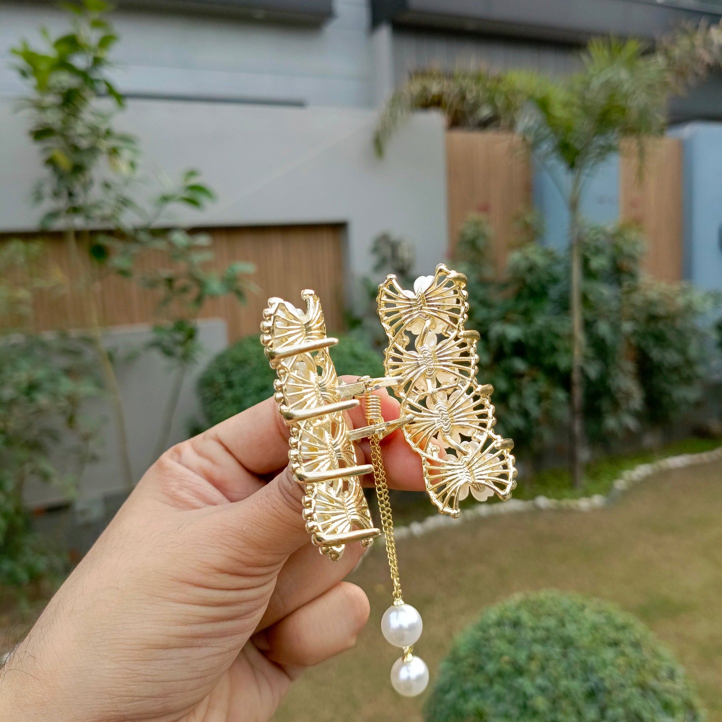 ZAYA BEAUTIFUL FLOWER HAIR CLIP