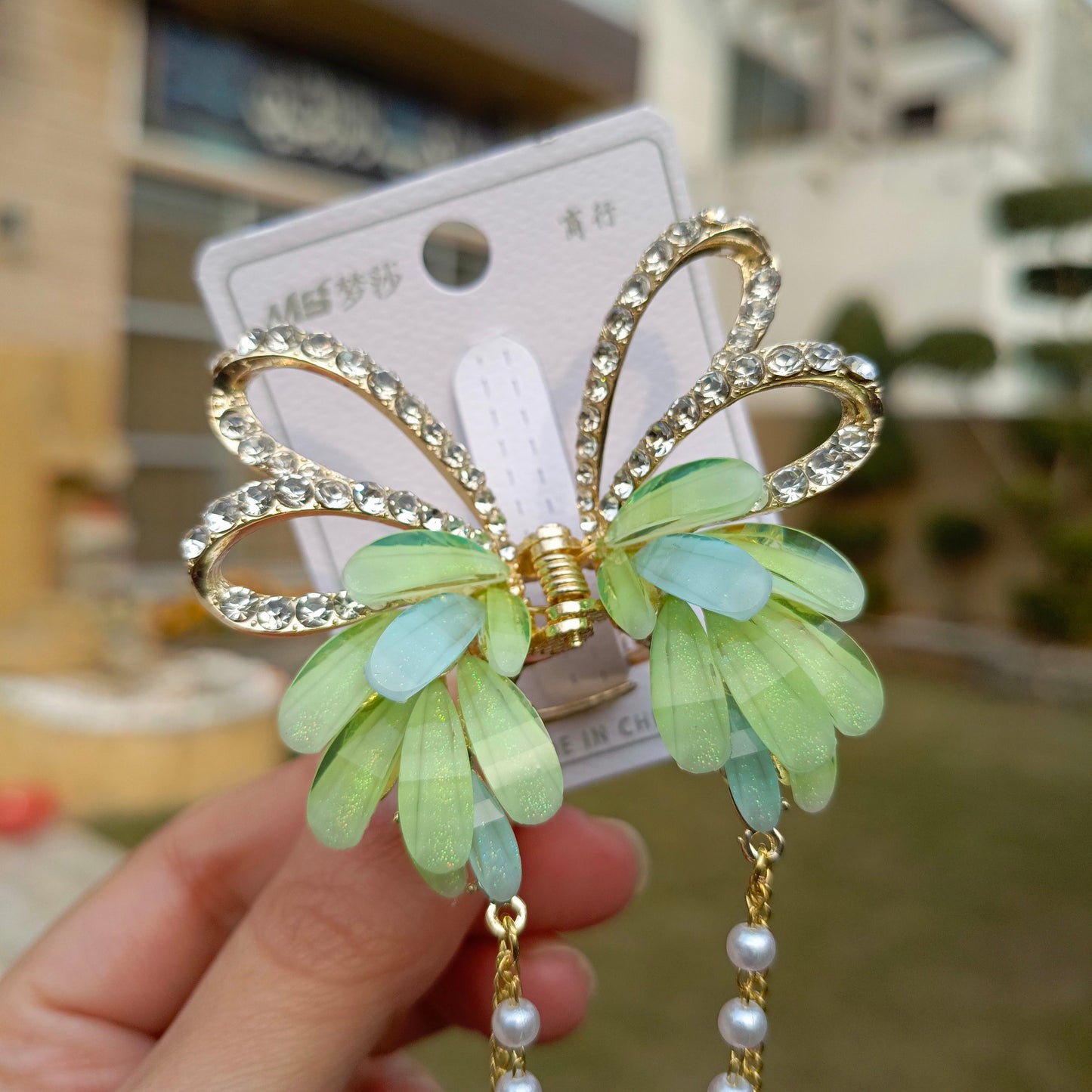 MS BOW DESIGN HAIR CLIP