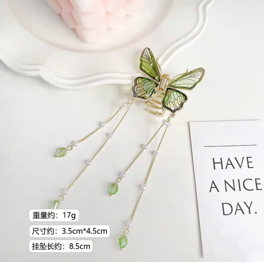 ZAYA BUTTERFLY CRYSTAL HAIR CLIP